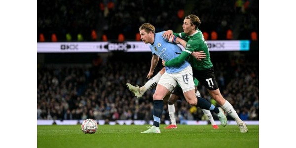 Kevin De Bruyne leikkaa palkkaa pysyäkseen Manchester Cityssä vuoden 2026 MM-kisoissa